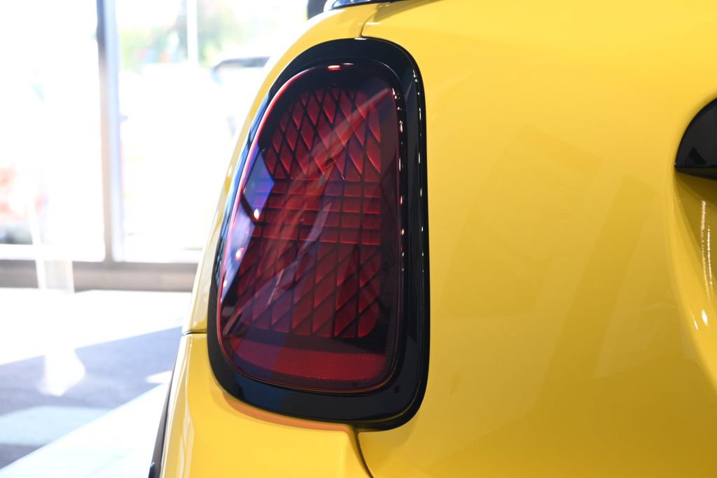 Used 2026 MINI Cooper S FWD image 12