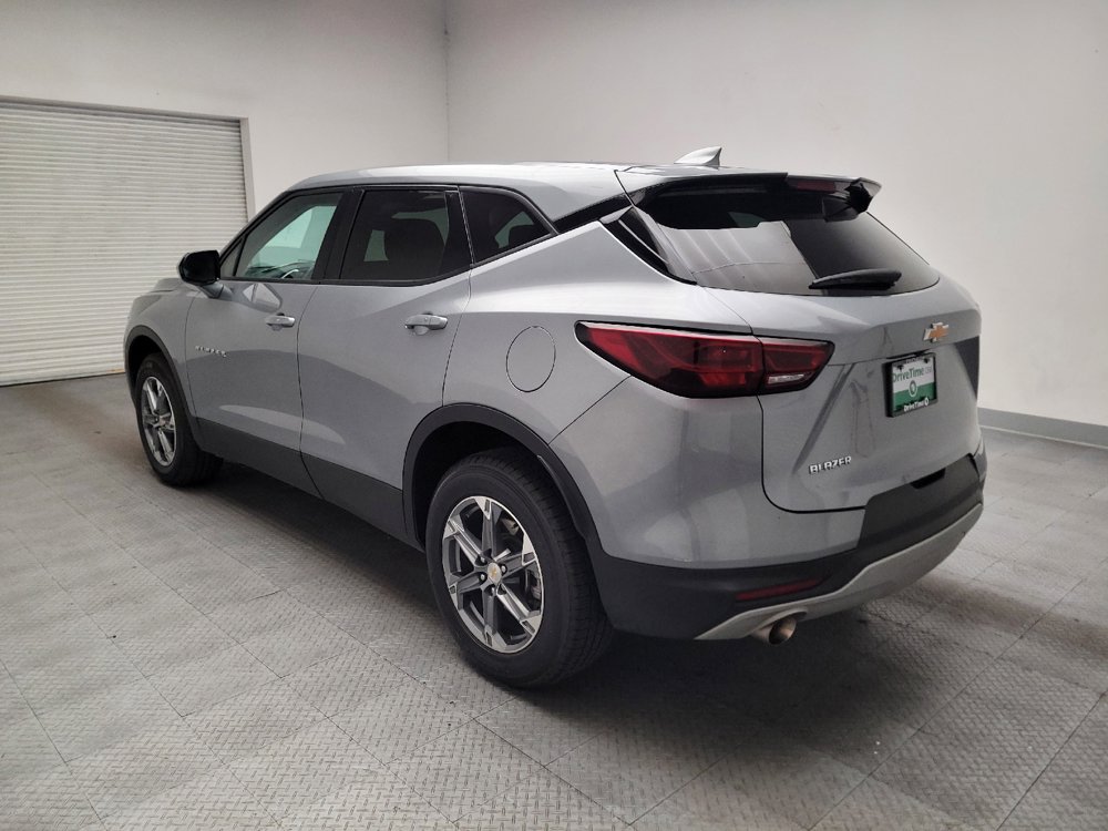 Used 2025 Chevrolet Blazer LT FWD image 5