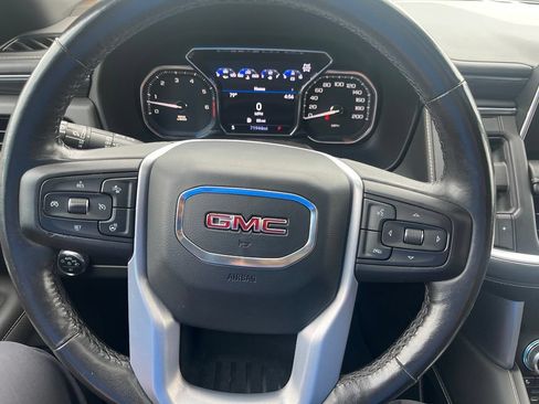 Used 2021 GMC Yukon SLT w/ SLT Luxury Package AWD/4WD image 17