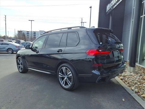 Used 2020 BMW X7 M50i w/ Luxury Seating Package image 4