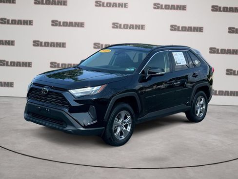 Used 2025 Toyota RAV4 LE AWD/4WD image 1