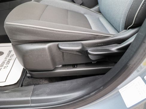 Used 2025 Chevrolet TrailBlazer LT AWD/4WD image 27
