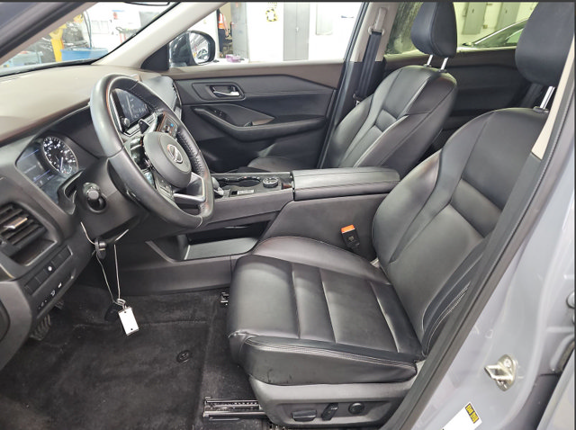 Certified 2023 Nissan Rogue SV w/ SV Premium B Package AWD/4WD image 7