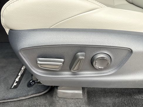 New 2026 Toyota Tacoma Limited AWD/4WD image 13