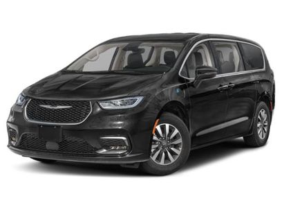 Certified 2024 Chrysler Pacifica Select