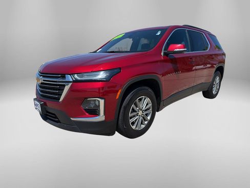 Used 2023 Chevrolet Traverse LT w/ LPO, Floor Liner Package AWD/4WD image 1