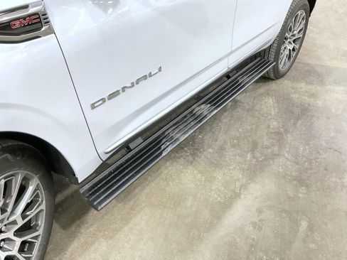 New 2026 GMC Yukon Denali w/ Sun & Power Step Package image 22