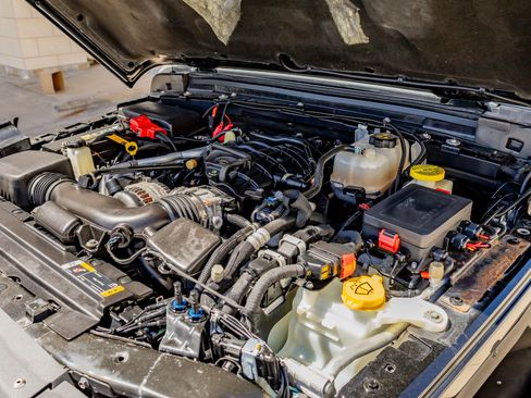 Used 2022 Jeep Gladiator Rubicon w/ Trailer Tow Package image 39