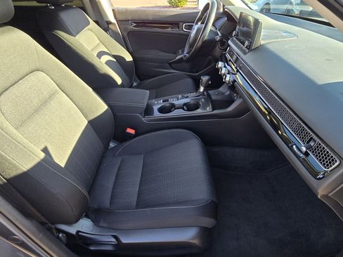 Used 2022 Honda Civic EX image 16