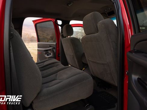 Used 2004 Chevrolet Silverado 2500 LS w/ Skid Plate Package image 16