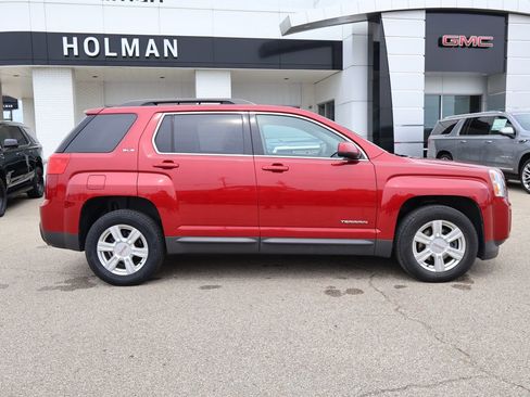 Used 2015 GMC Terrain SLE w/ Convenience Package FWD image 2