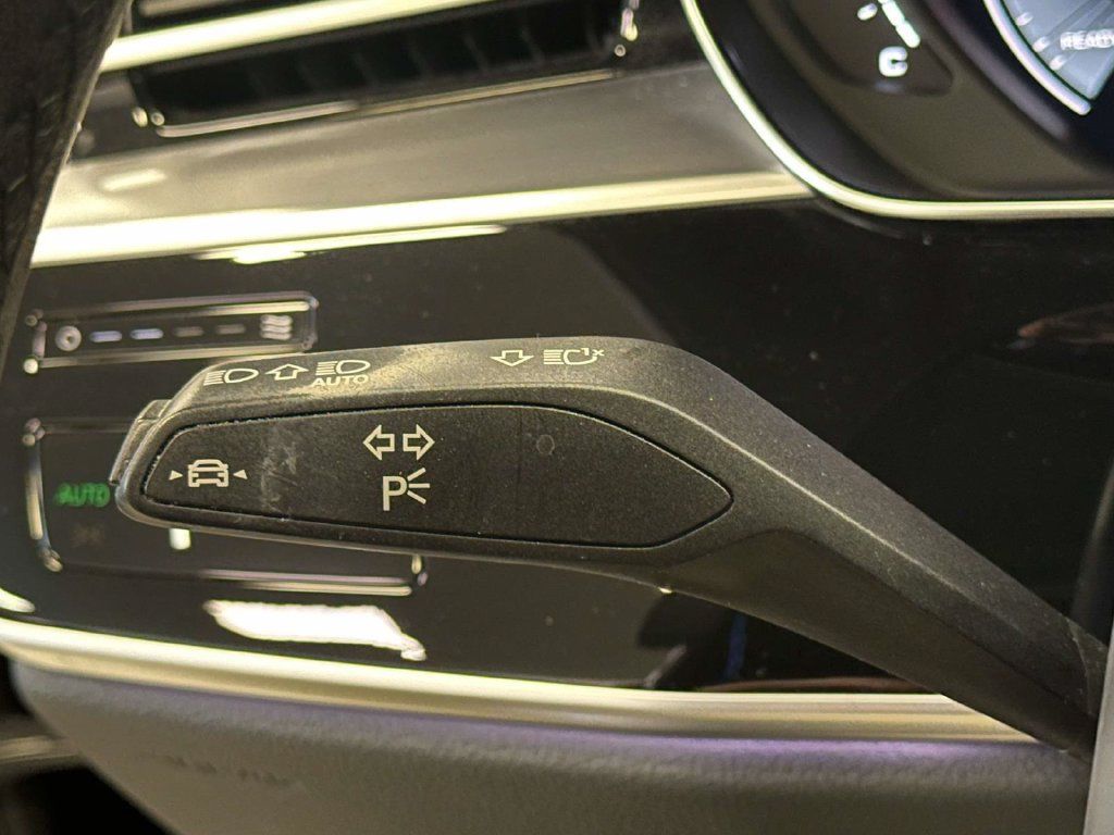 Used 2022 Audi A8 L 3.0T w/ Executive Package AWD/4WD image 27