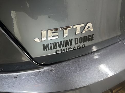 Used 2021 Volkswagen Jetta R-Line FWD image 8