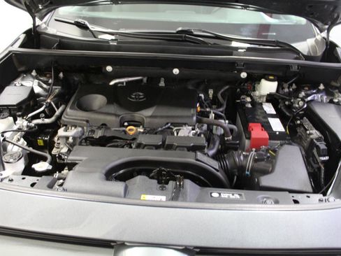 Used 2020 Toyota RAV4 XLE w/ All Weather Liner Package image 30