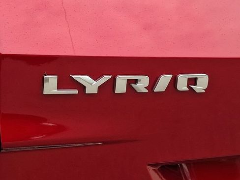 Used 2024 Cadillac Lyriq Luxury AWD/4WD image 37