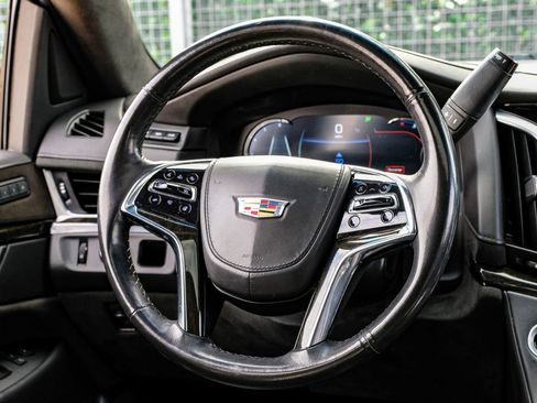 Used 2019 Cadillac Escalade ESV Platinum image 15