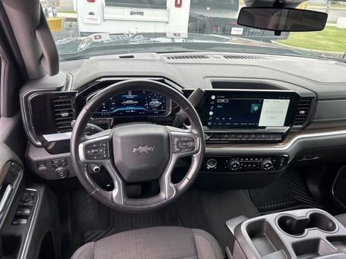 Used 2022 Chevrolet Silverado 1500 RST w/ Z71 Off-Road Package AWD/4WD image 27