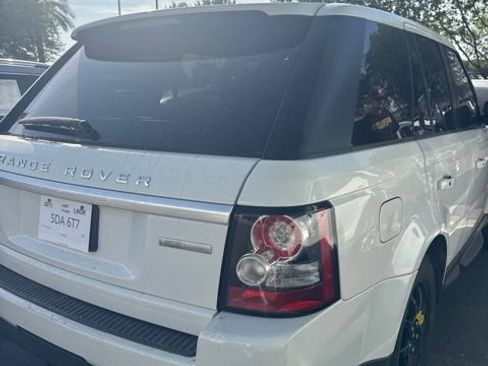 Used 2013 Land Rover Range Rover Sport HSE LUX AWD/4WD image 8