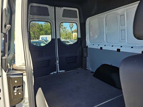 Used 2026 Mercedes-Benz Sprinter 2500 image 13