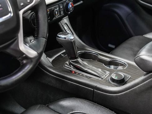 Used 2017 GMC Acadia SLT FWD image 24