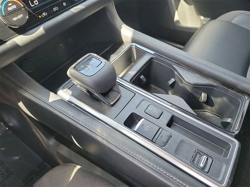 Certified 2023 Nissan Pathfinder SL image 14