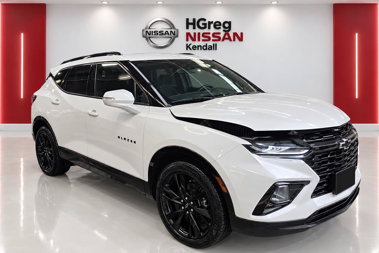 Used 2021 Chevrolet Blazer RS w/ Enhanced Convenience Package FWD image 3
