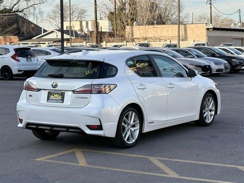 Used 2016 Lexus CT 200h image 7