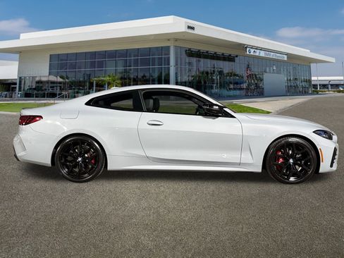 Used 2025 BMW M440i Coupe w/ Premium Package image 12
