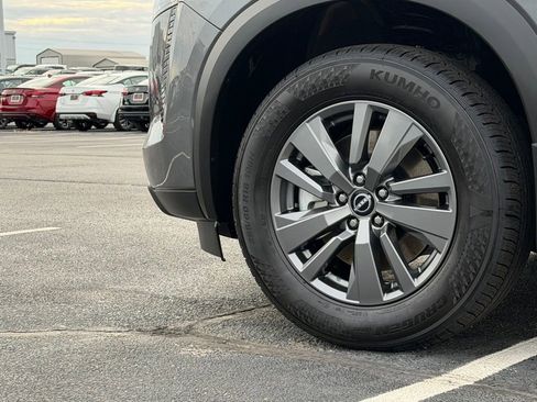 New 2026 Nissan Pathfinder SV image 35