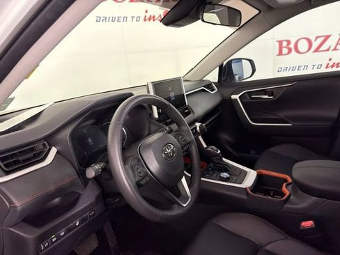 Used 2024 Toyota RAV4 Adventure w/ Convenience Package AWD/4WD image 12