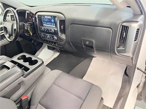 Used 2018 Chevrolet Silverado 1500 LT w/ All Star Edition image 10