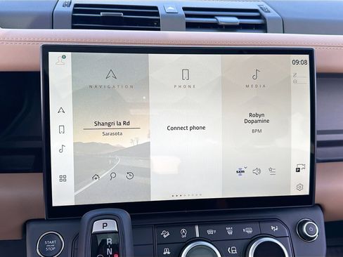 New 2026 Land Rover Defender 110 X-Dynamic SE image 31