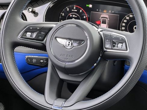 Certified 2025 Bentley Bentayga image 27
