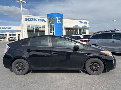 Used 2012 Toyota Prius Four image 2