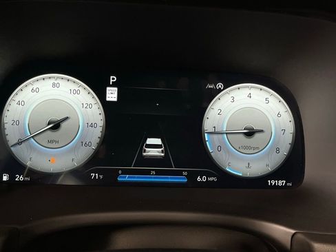 Used 2024 Hyundai Palisade Calligraphy image 17