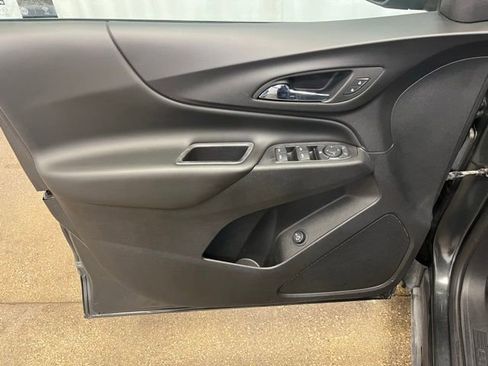 Used 2019 Chevrolet Equinox LT image 13