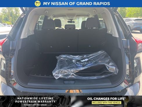 New 2026 Nissan Rogue SV w/ Rock Creek Premium Package AWD/4WD image 24