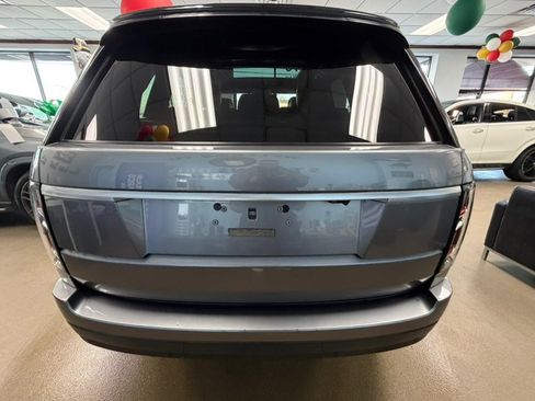 Used 2020 Land Rover Range Rover HSE image 11