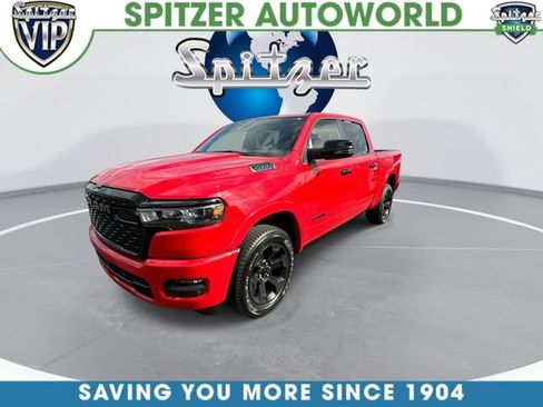 Used 2025 RAM 1500 Big Horn AWD/4WD image 4