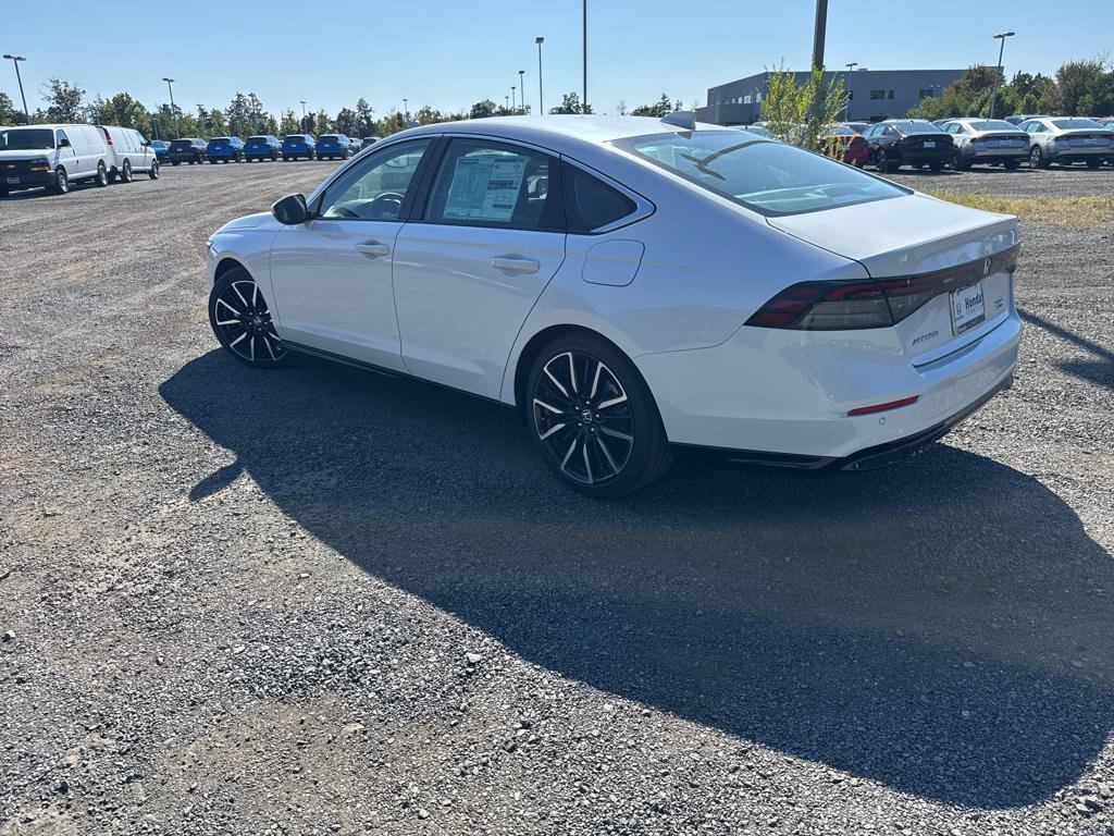 New 2026 Honda Accord Hybrid Touring image 5