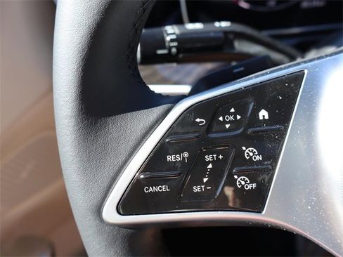 New 2025 Mercedes-Benz C 300 Sedan image 12