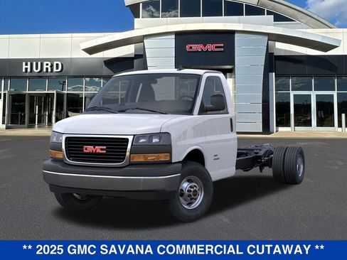 New 2025 GMC Savana 4500 w/ Power Convenience Package image 7