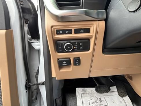 Used 2022 Ford F150 Lariat w/ Equipment Group 502A High AWD/4WD image 11