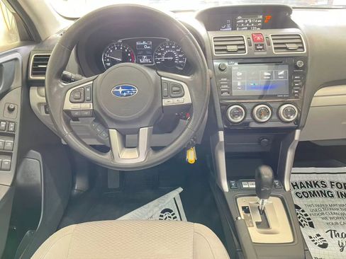 Used 2017 Subaru Forester 2.5i Premium image 13