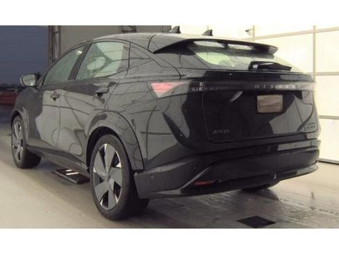Used 2023 Nissan Ariya AWD/4WD image 4