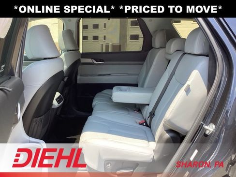 Certified 2025 Hyundai Palisade SEL AWD/4WD image 18