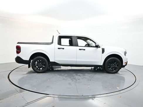 Used 2023 Ford Maverick XLT w/ Black Appearance Package image 11