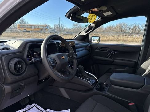 Used 2026 Chevrolet Colorado W/T w/ Advanced Trailering Package image 12