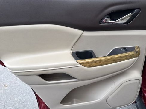 Used 2017 GMC Acadia Denali w/ Technology Package image 23