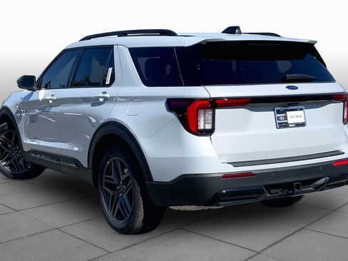 New 2026 Ford Explorer ST-Line w/ ST-Line Street Pack RWD image 11